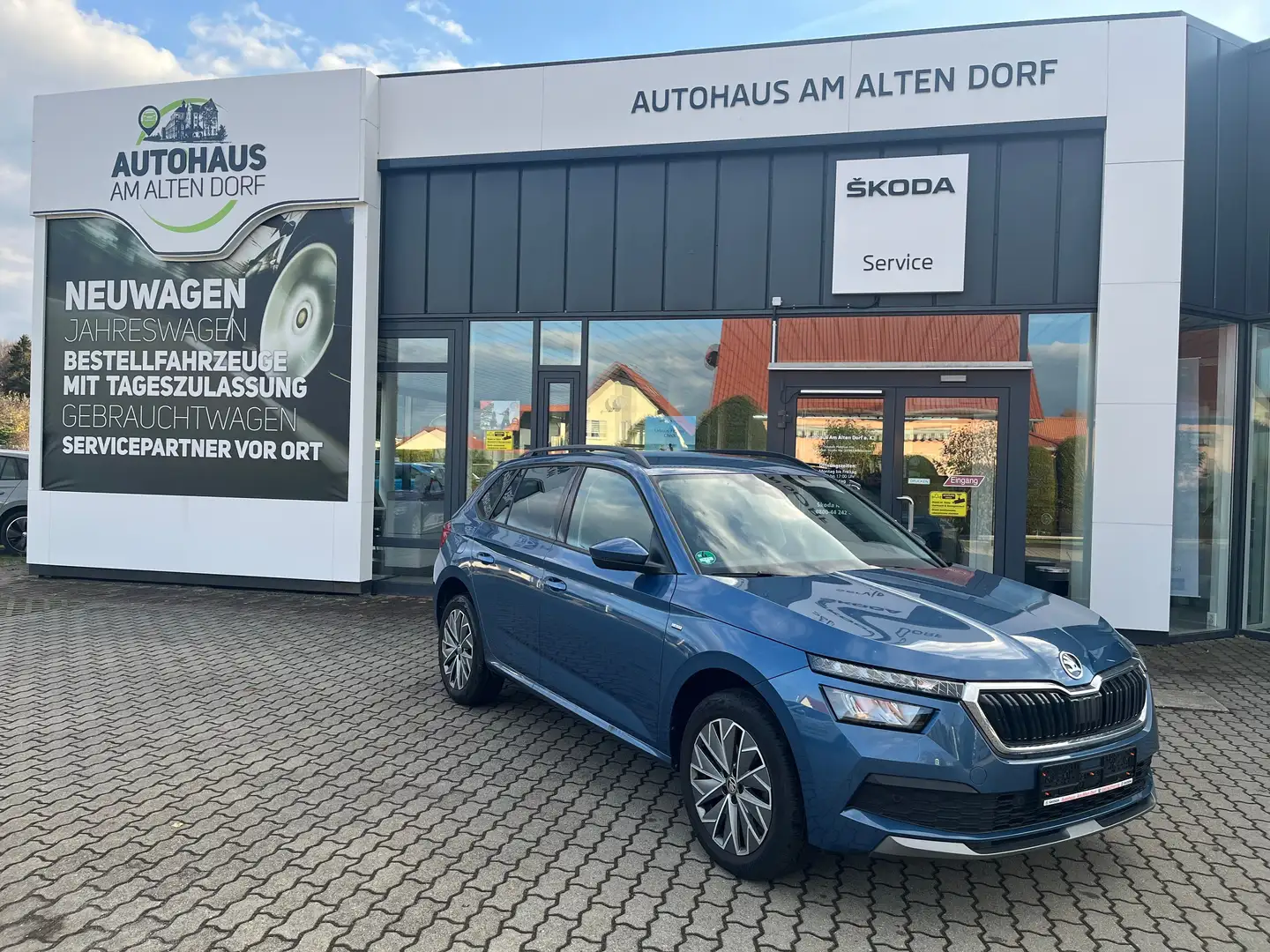 Skoda Kamiq Clever 1,0 TSI DSG Smartlink,PDC,Kamera Blau - 1