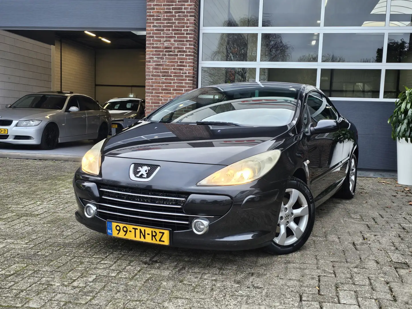 Peugeot 307 CC 1.6-16V Cabrio |Leer | Apk |Stoelverwarming Noir - 1