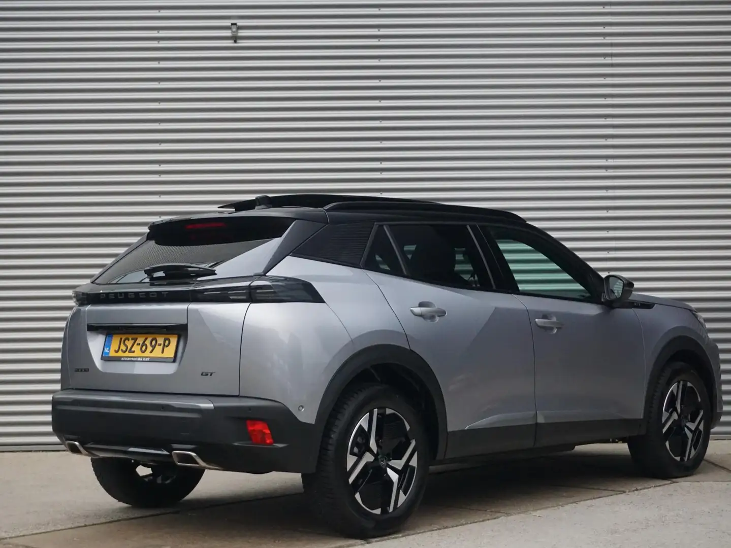 Peugeot 2008 1.2 PureTech 130 GT Panoramadak / Leder Alcantara Grau - 2