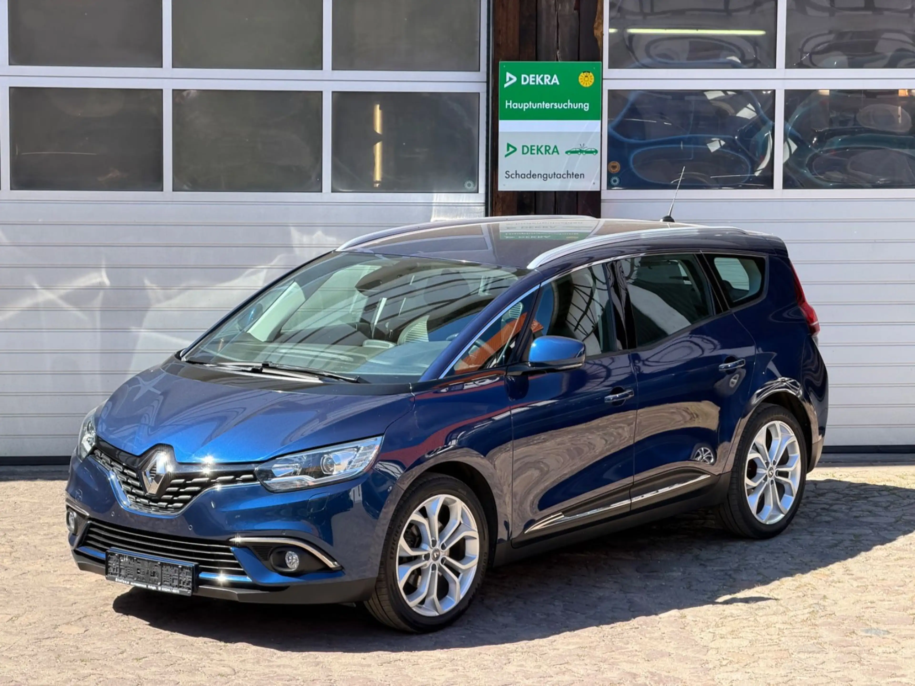 Renault Grand Scenic *AHK*TÜV neu* — photo 4