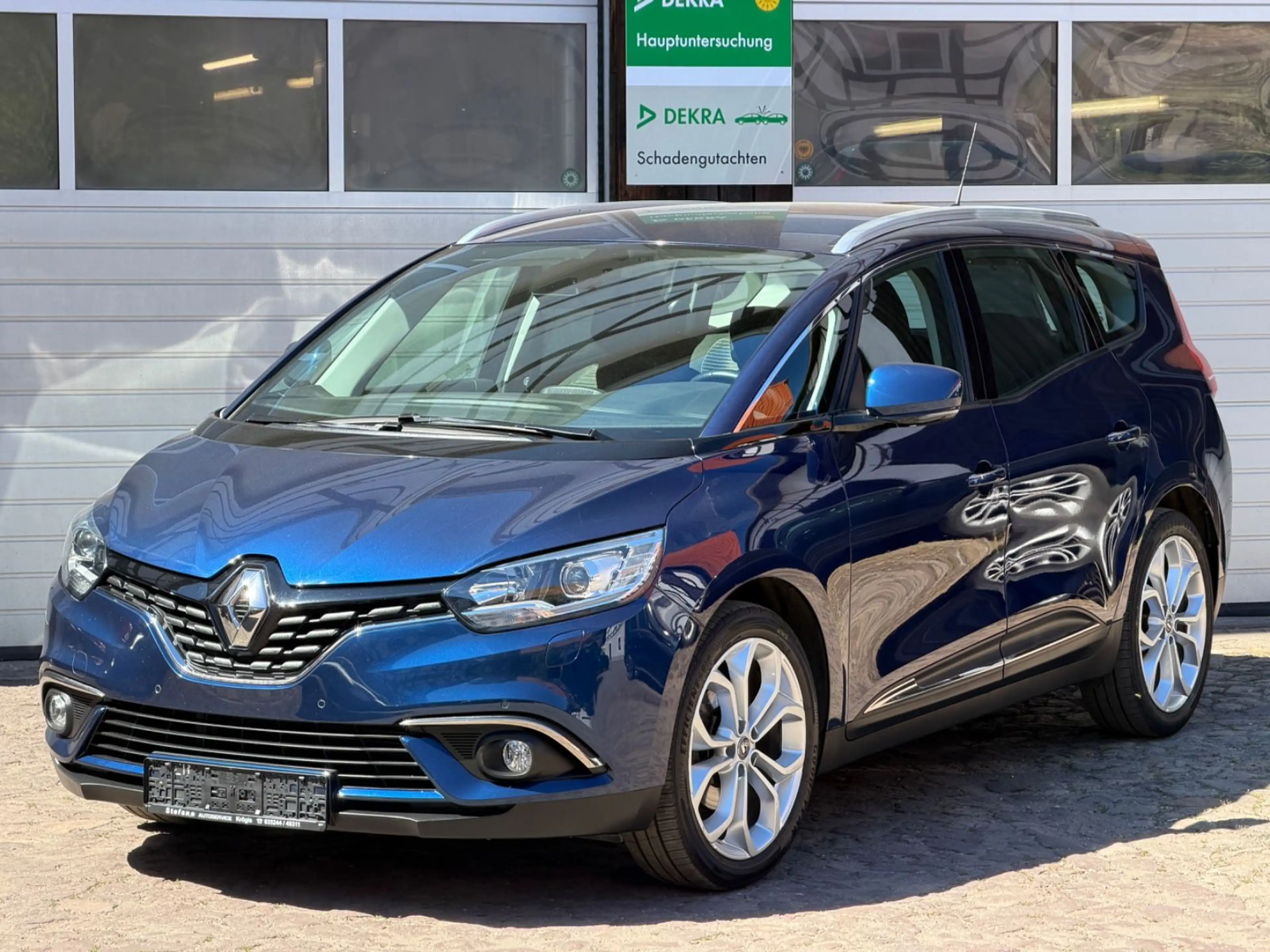 Renault Grand Scenic *AHK*TÜV neu* — photo 5
