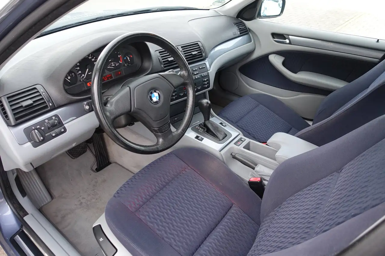 BMW 320i 110 KW150 PS *6Zylinder Automatik*1Hand, foto 12