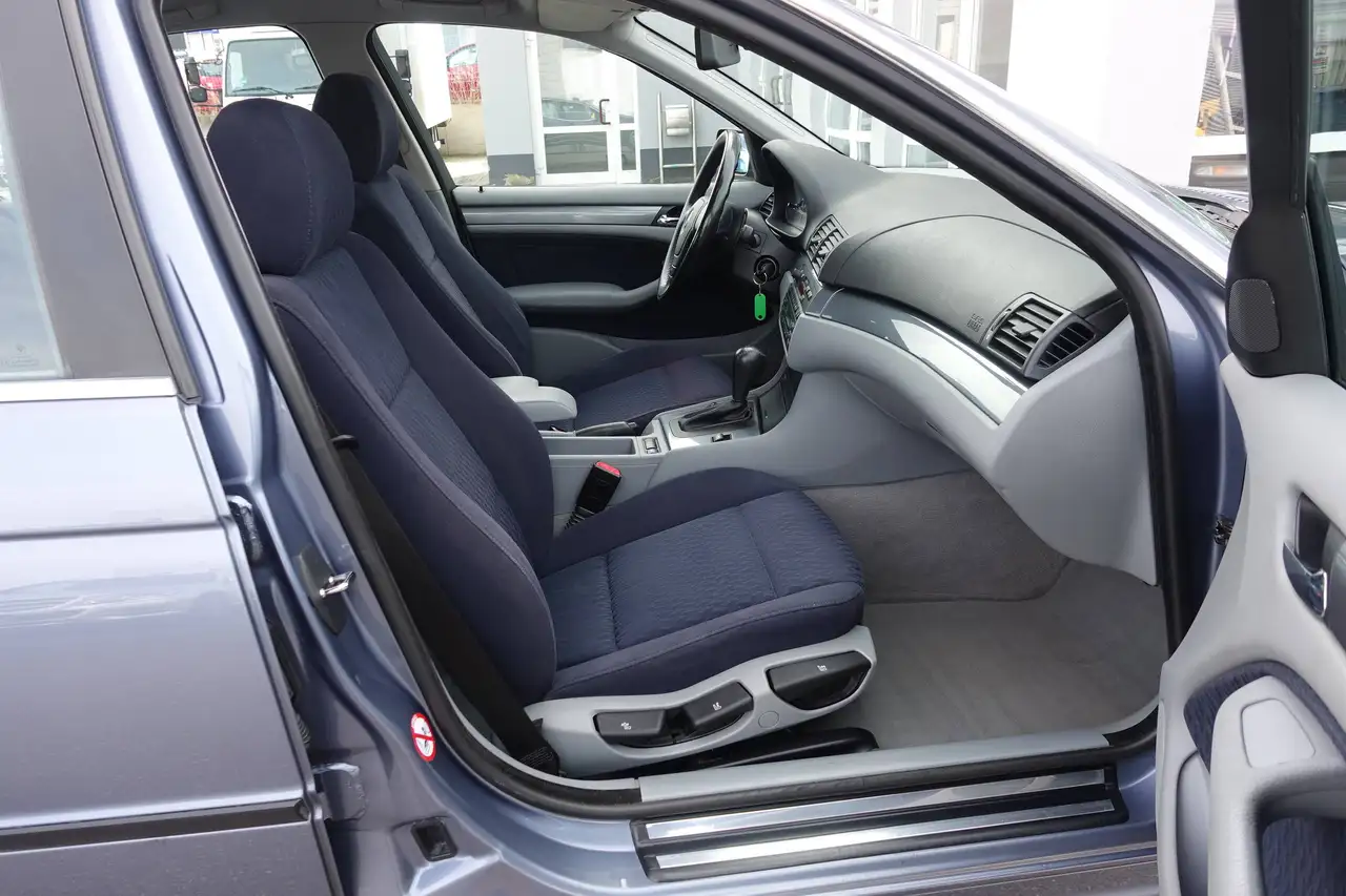 BMW 320i 110 KW150 PS *6Zylinder Automatik*1Hand, foto 10