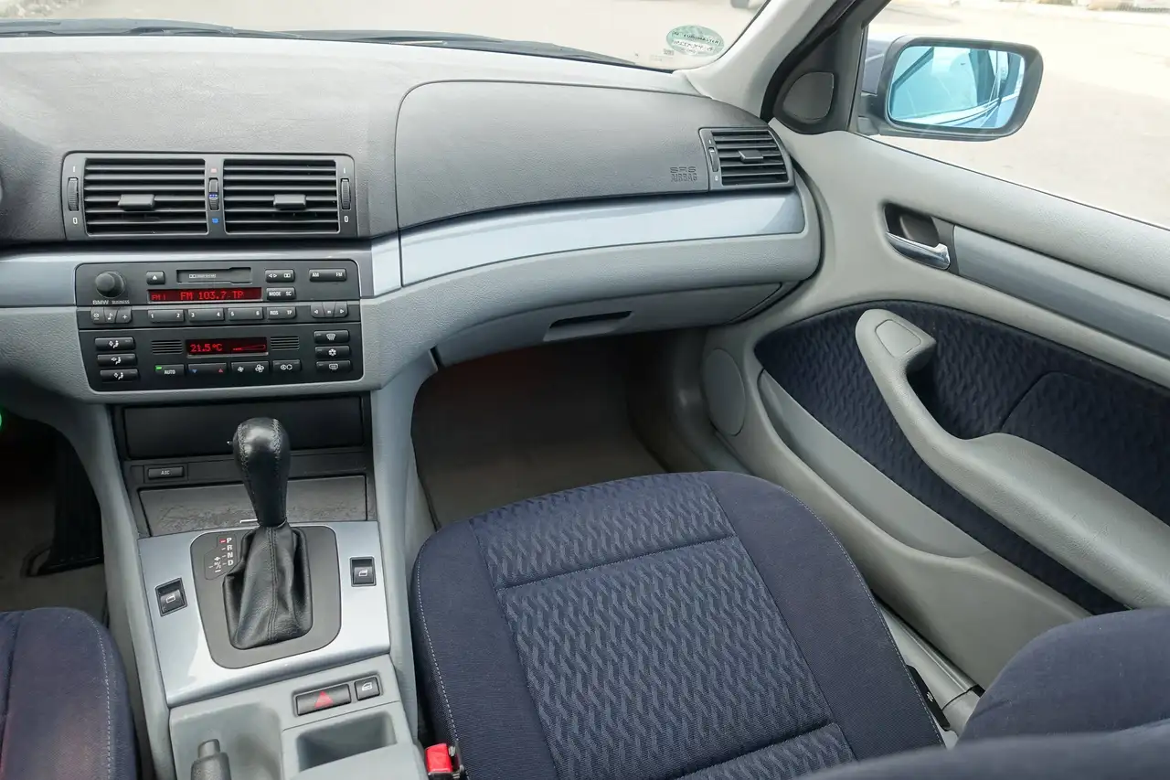 BMW 320i 110 KW150 PS *6Zylinder Automatik*1Hand, foto 7