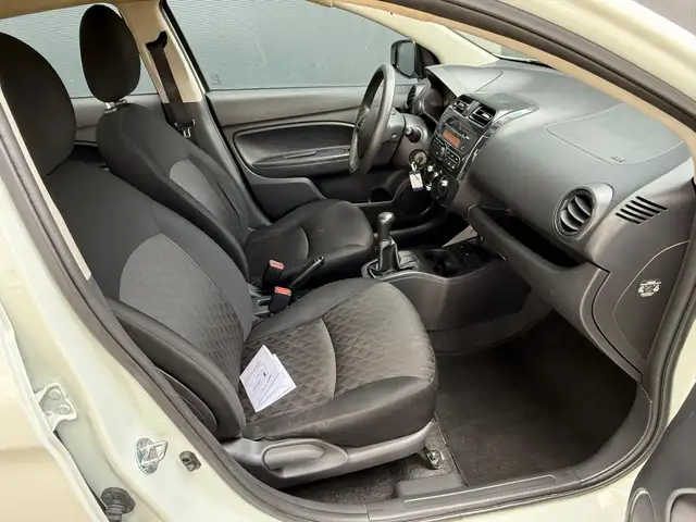 Mitsubishi Space Star view 13