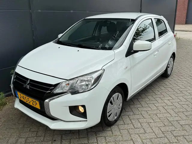 Mitsubishi Space Star view 4