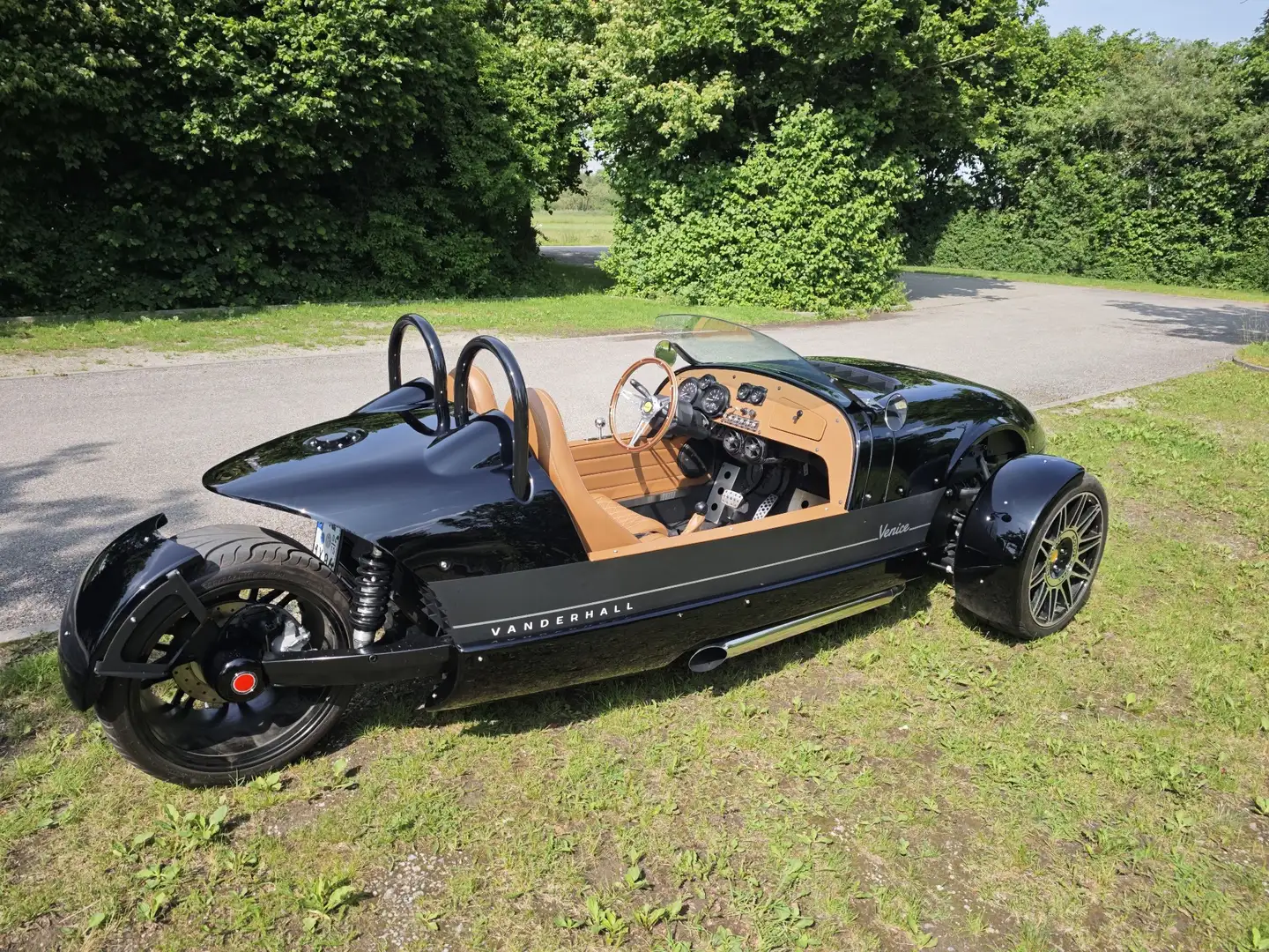 Vanderhall Venice GTS Schwarz - 1