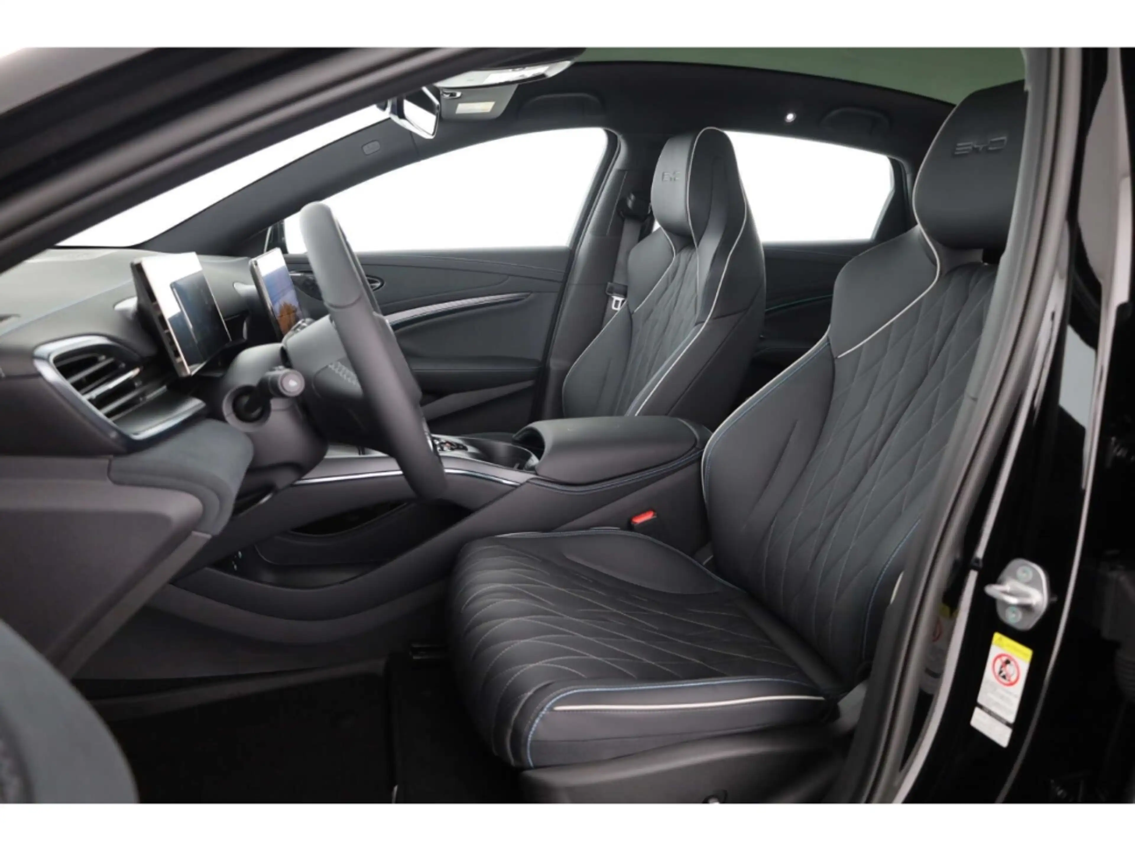 BYD Seal Comfort — photo 11