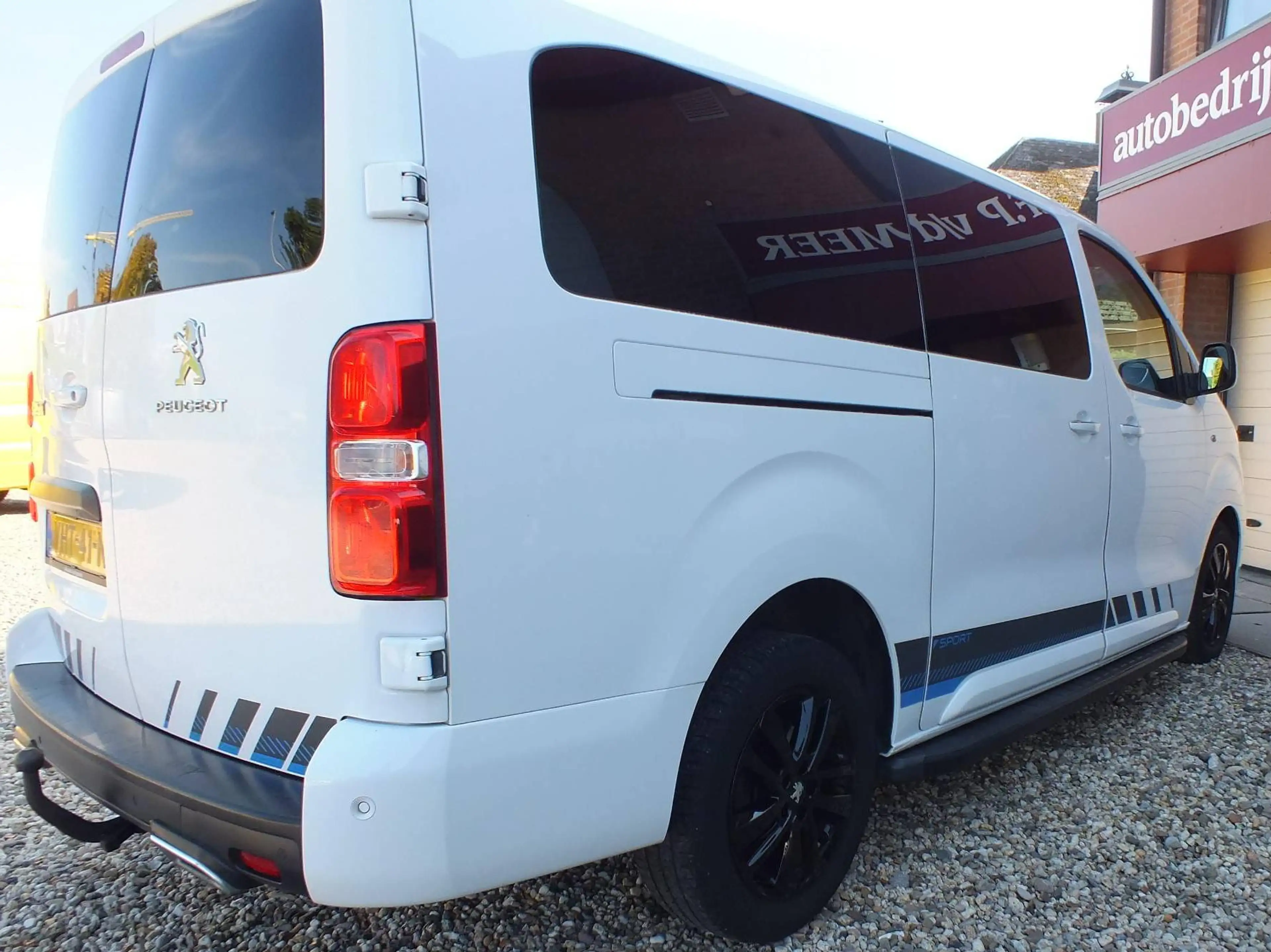 Peugeot Expert 2.0 HDI Sport 130kw Aut L3 — photo 9