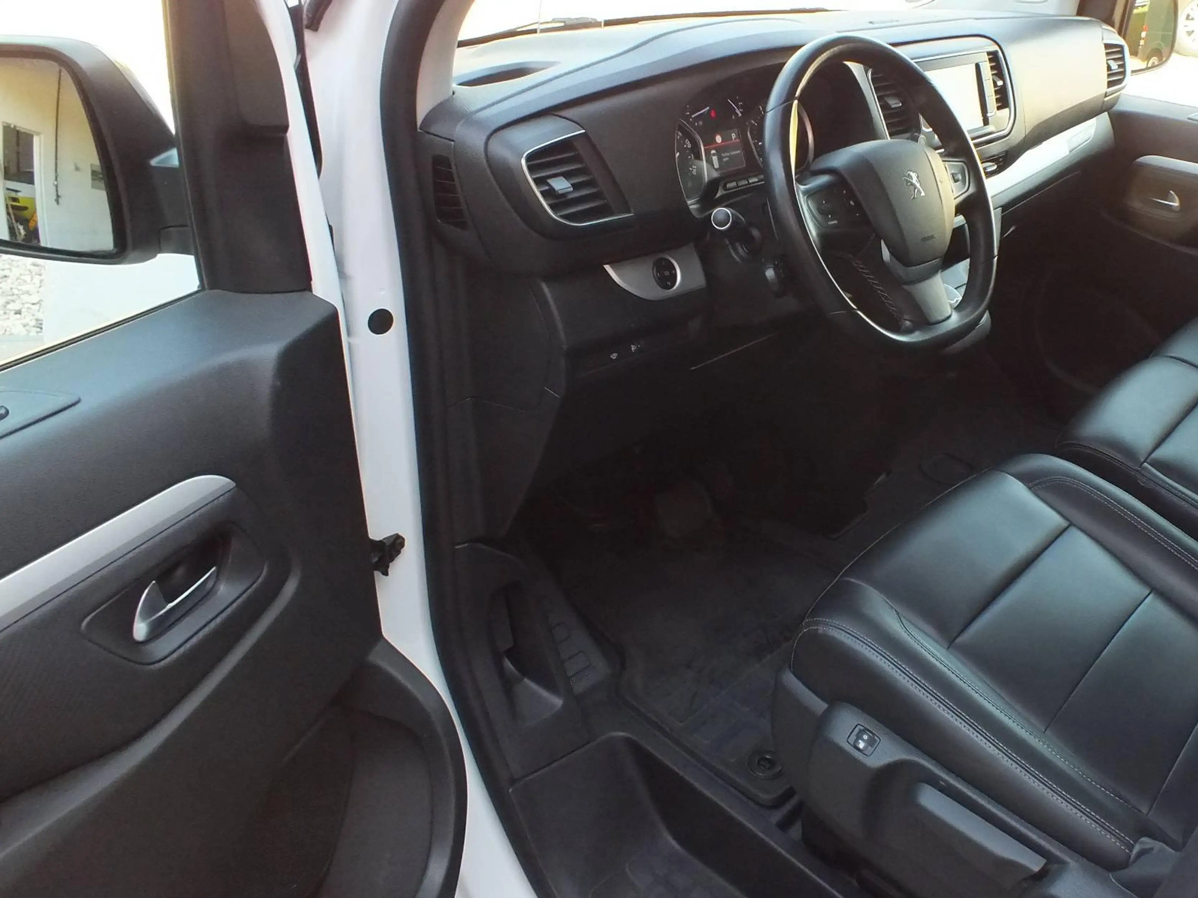 Peugeot Expert 2.0 HDI Sport 130kw Aut L3 — photo 2