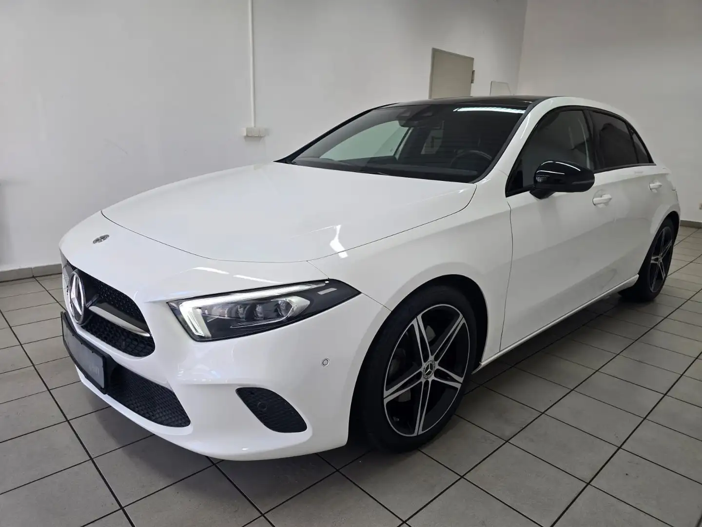 Mercedes-Benz A 200 Progressive Multibeam Wide Panorama Night Kamera Wit - 1