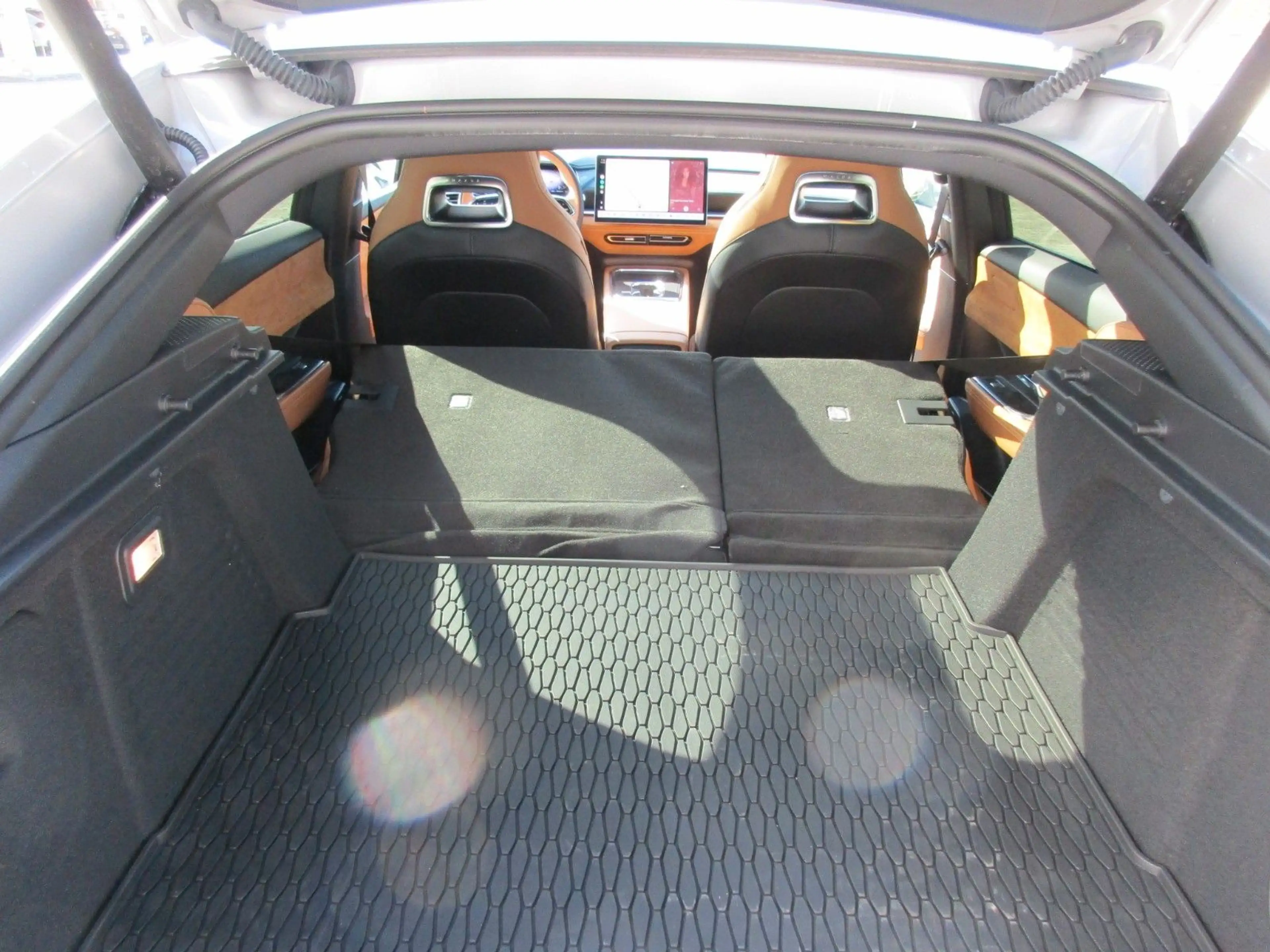 Mazda 6e EV Elektro Takumi+ — photo 8