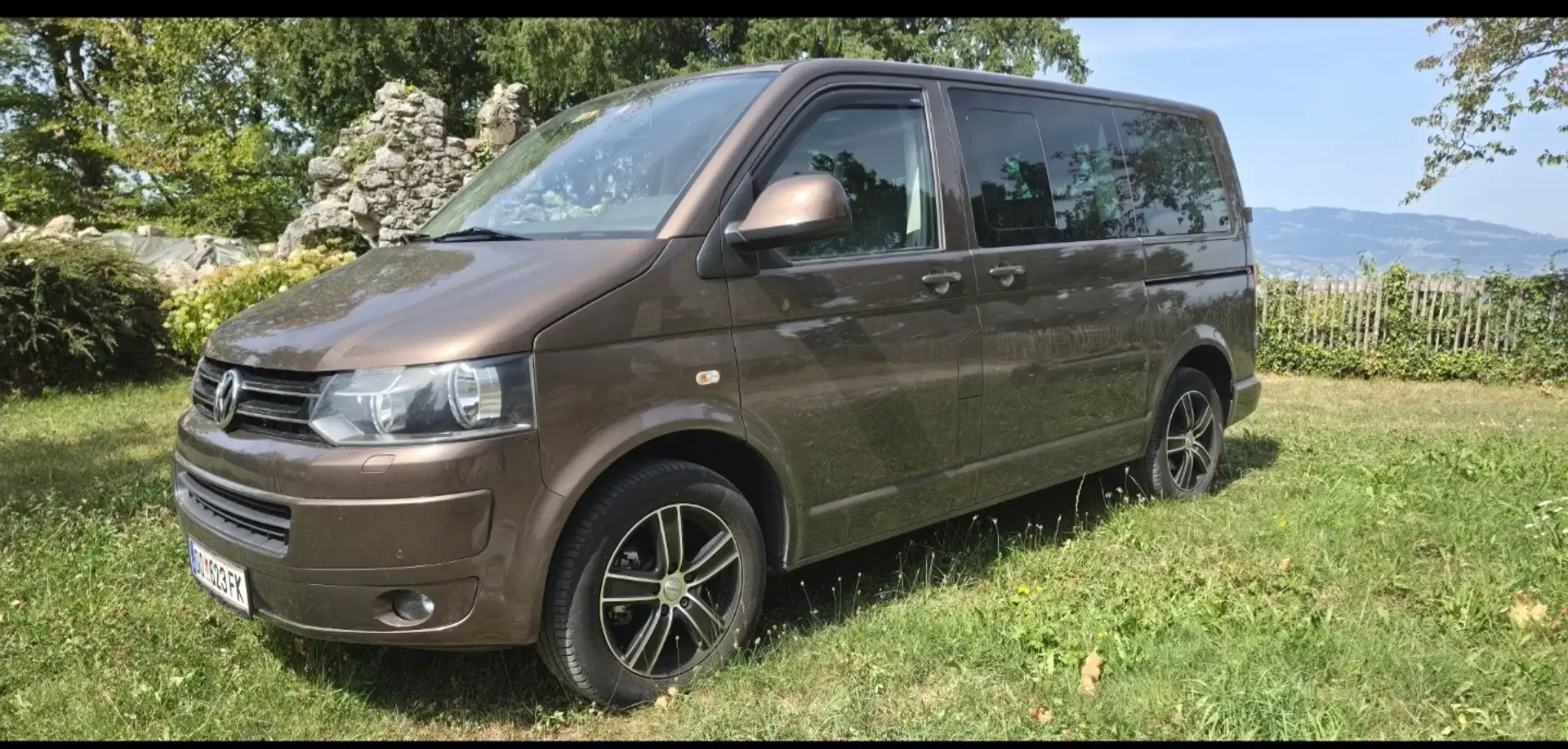 Volkswagen T5 Caravelle Lang DSG Comfortline - 1