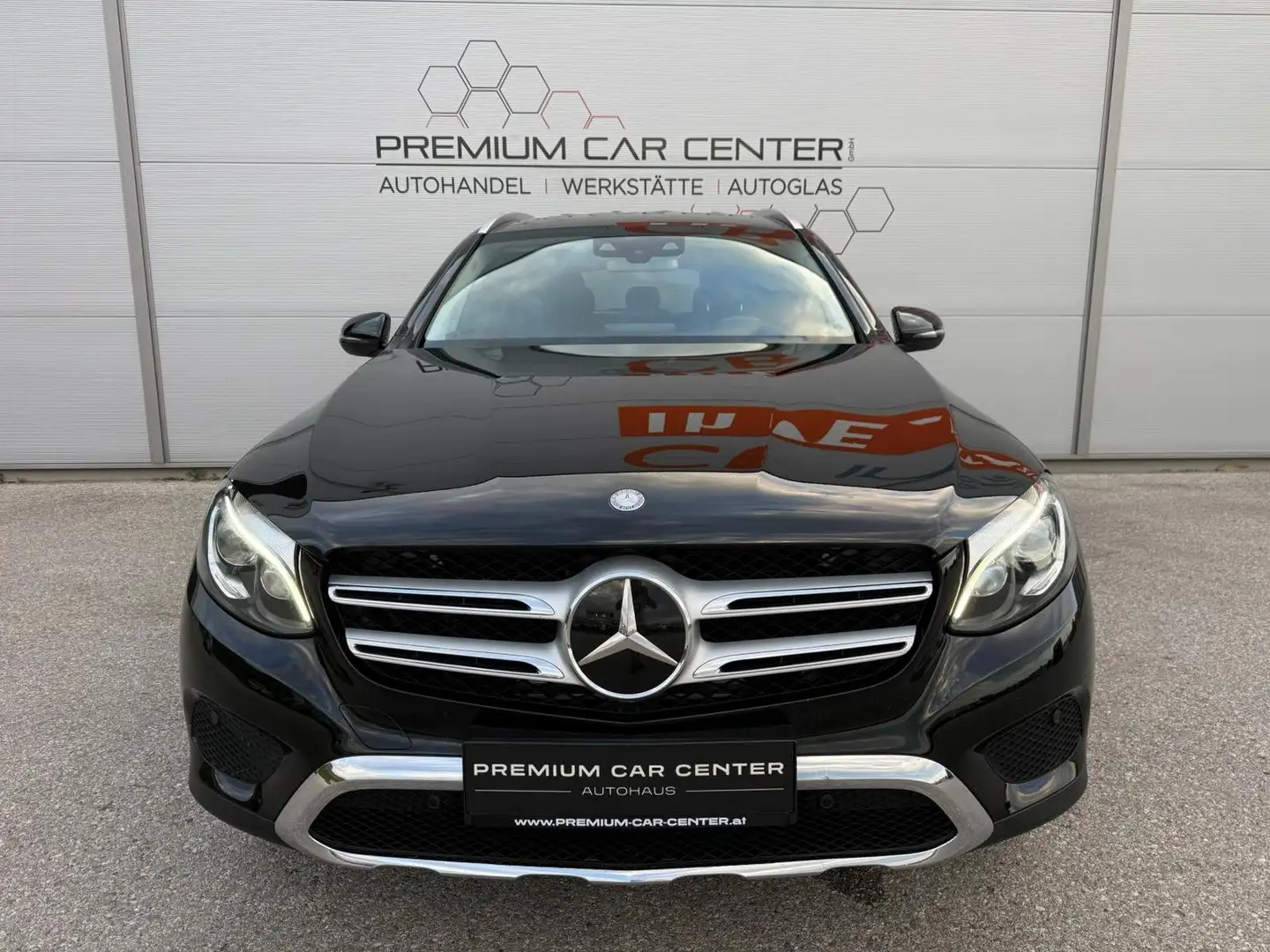 Mercedes-Benz GLC 250 d 4Matic AMG-Line HEAD-UP / BURMESTER / KAMERA Schwarz - 2