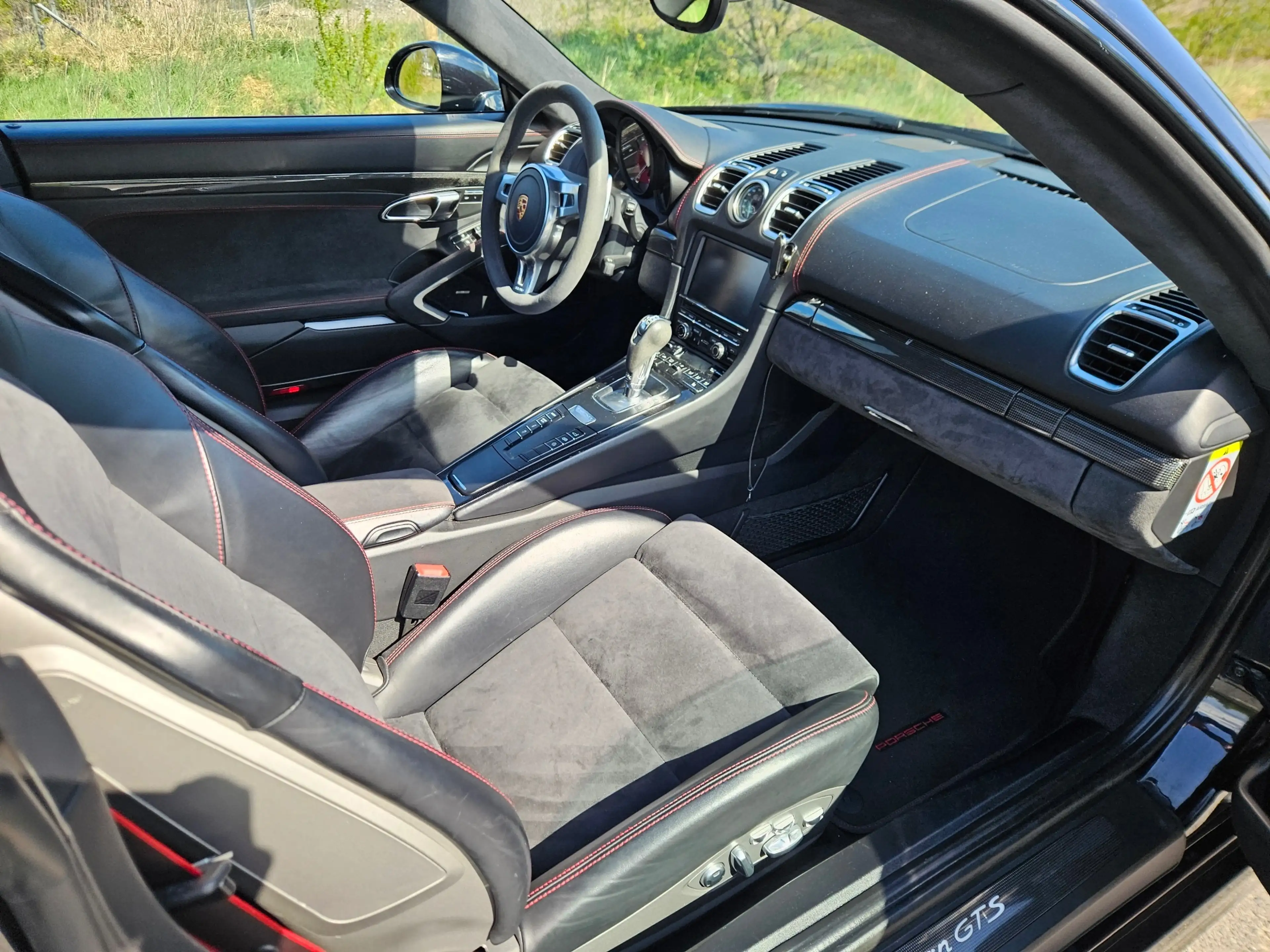 Porsche Cayman GTS — photo 14