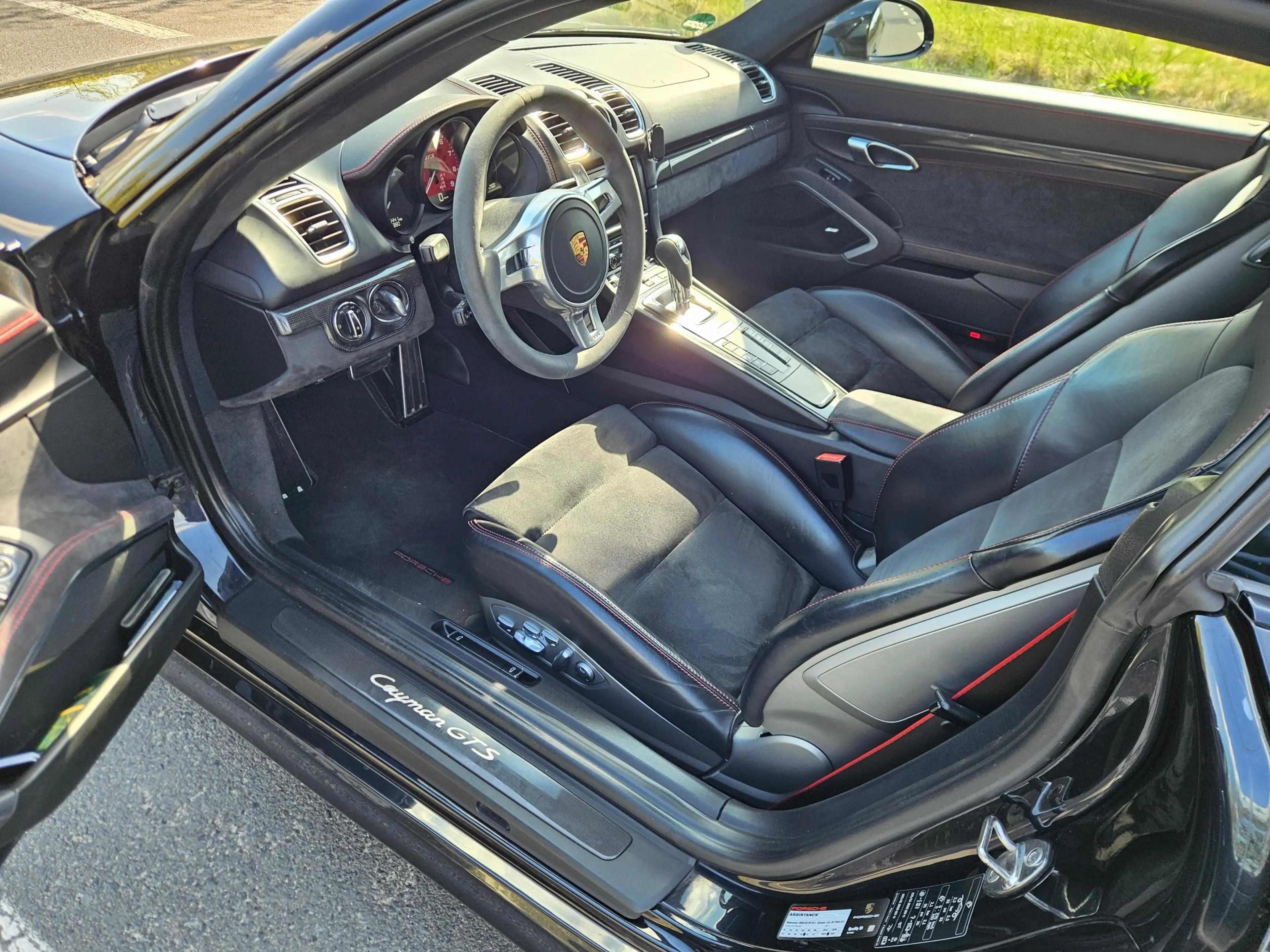 Porsche Cayman GTS — photo 12