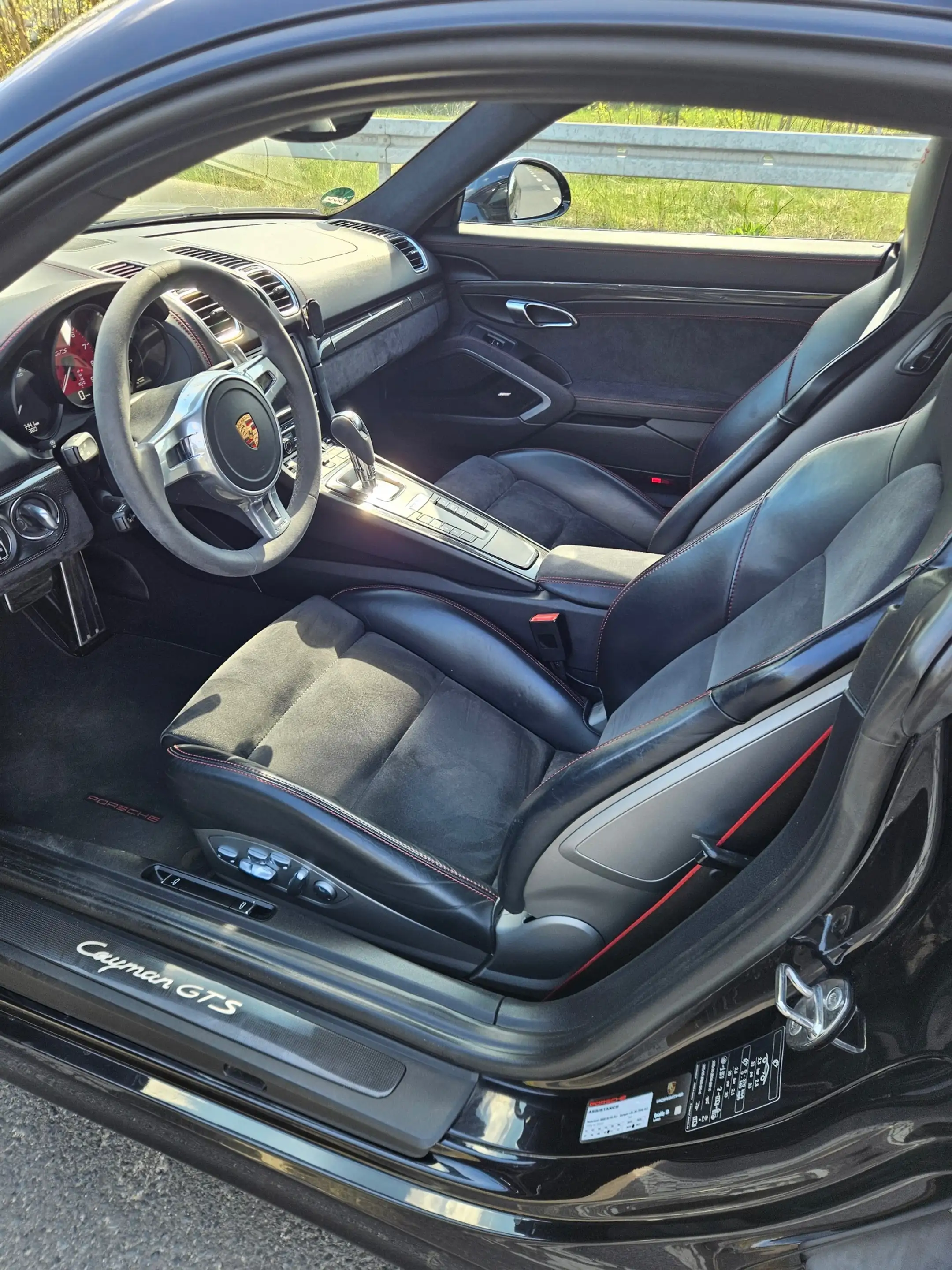 Porsche Cayman GTS — photo 7