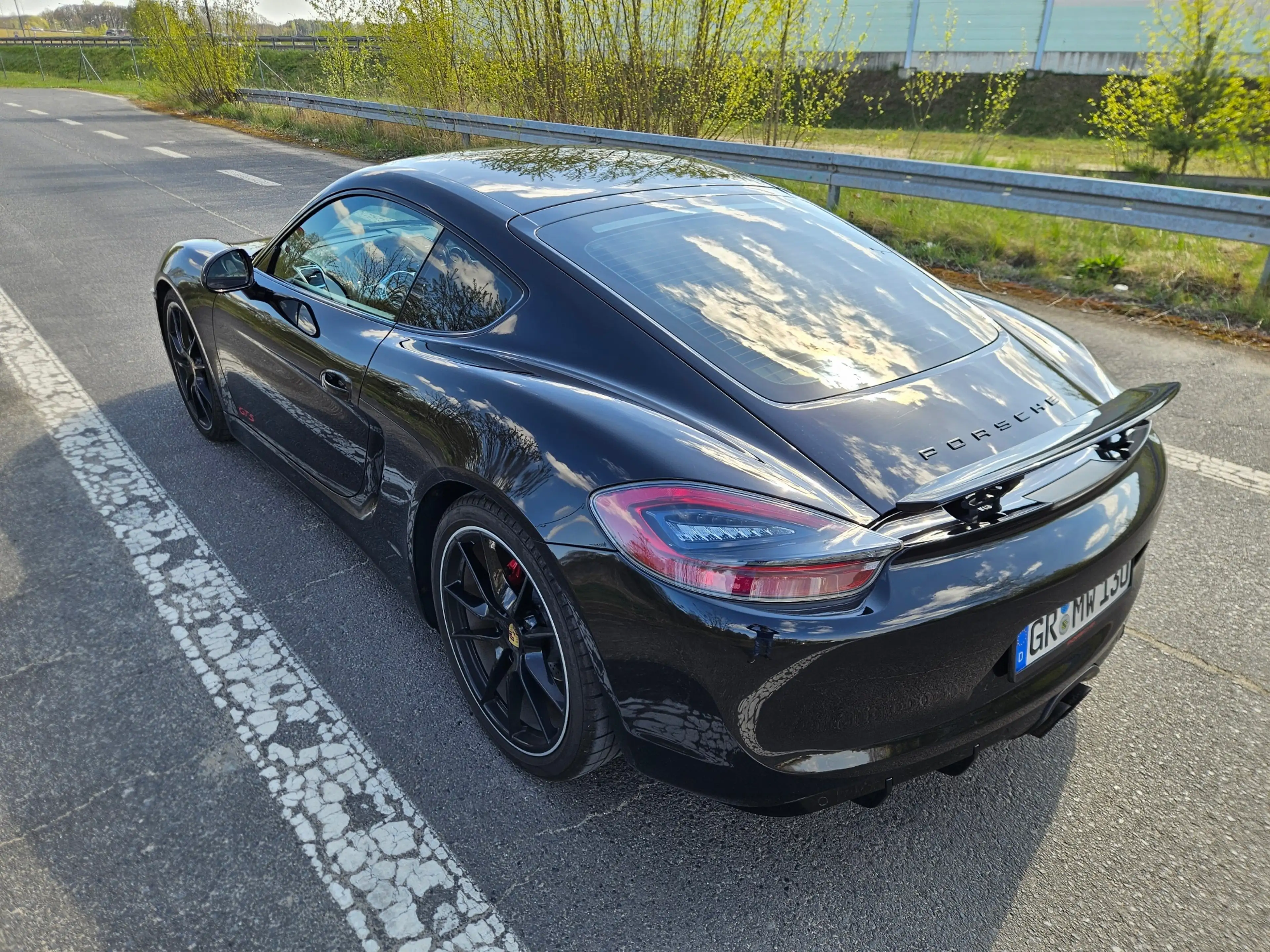 Porsche Cayman GTS — photo 5