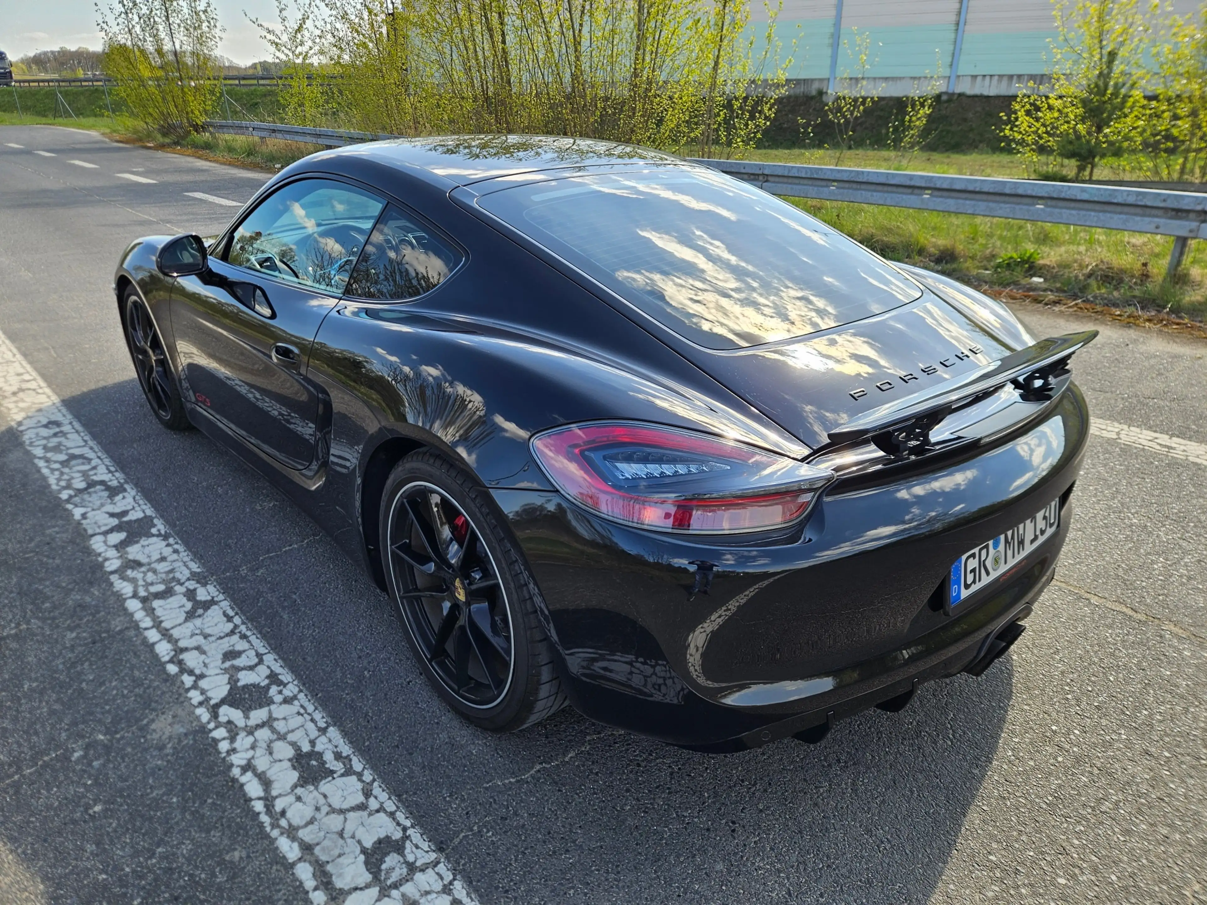 Porsche Cayman GTS — photo 2