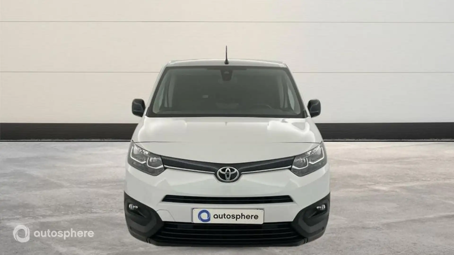 Toyota Proace City Medium 110 VVT-i Dynamic MC23 - 2