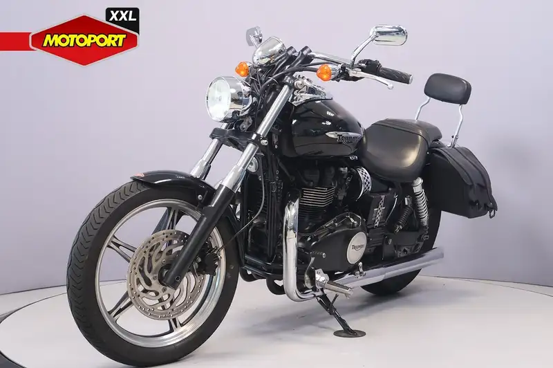 Triumph Speedmaster - foto 4
