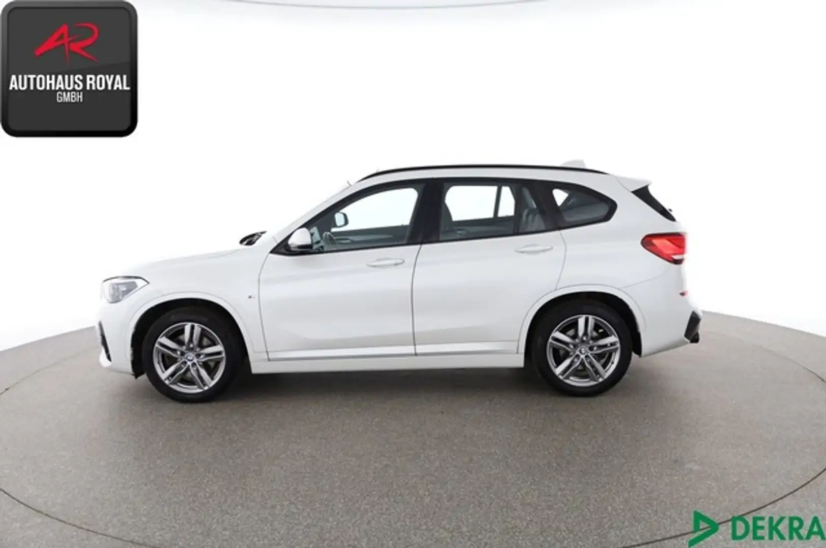 BMW X1 xDrive20i M SPORT HUD,KEYLESS,KAMERA,AHK,SH Weiß - 2