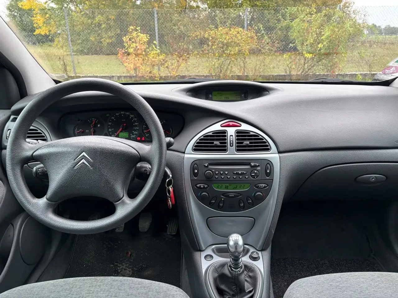 Citroen C4 — photo 3