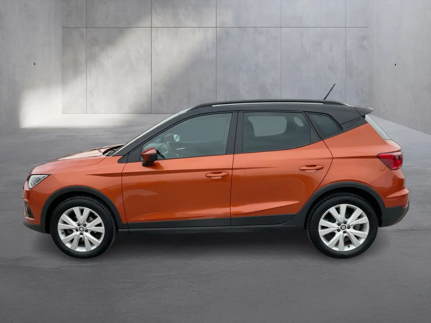 SEAT Arona Style EcoTSI Orange - 2