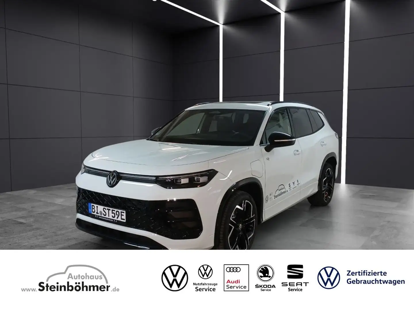 Volkswagen Tayron R-Line 1.5 eHybrid 272PS Leder AHK Pano LED Alb - 1