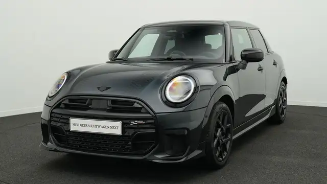 MINI Cooper S John Cooper Works Trim