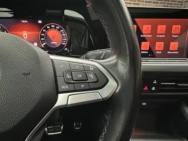 Volkswagen Golf view 13