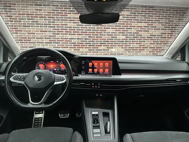 Volkswagen Golf view 11