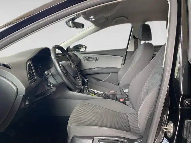 Seat Leon view 7