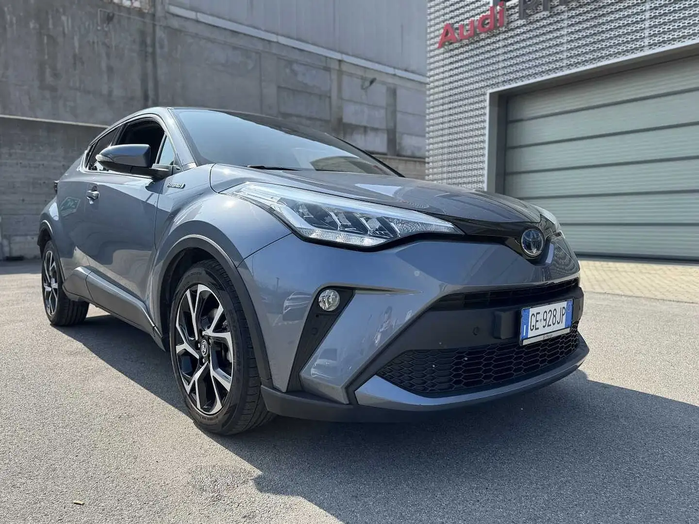 Toyota C-HR 1.8 Hybrid E-CVT Trend Grigio - 1