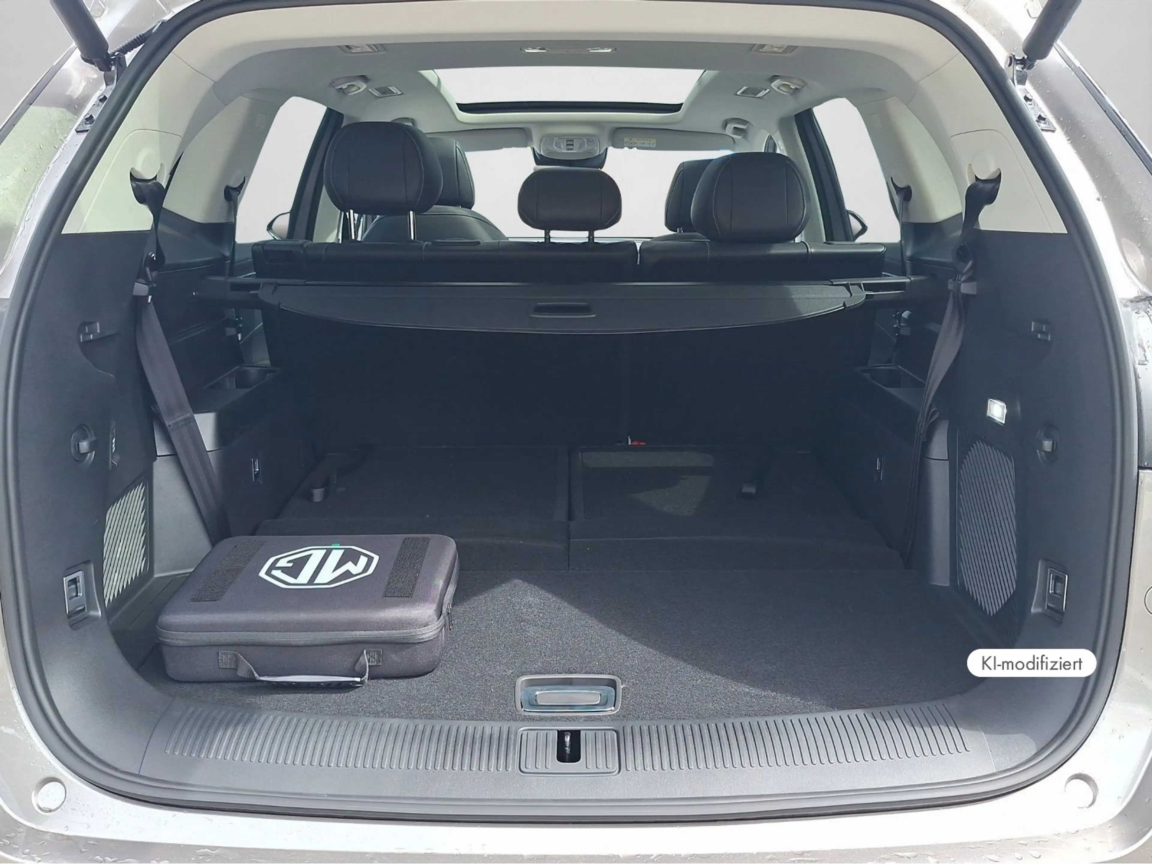 MG MGS9 PHEV Premium — photo 15