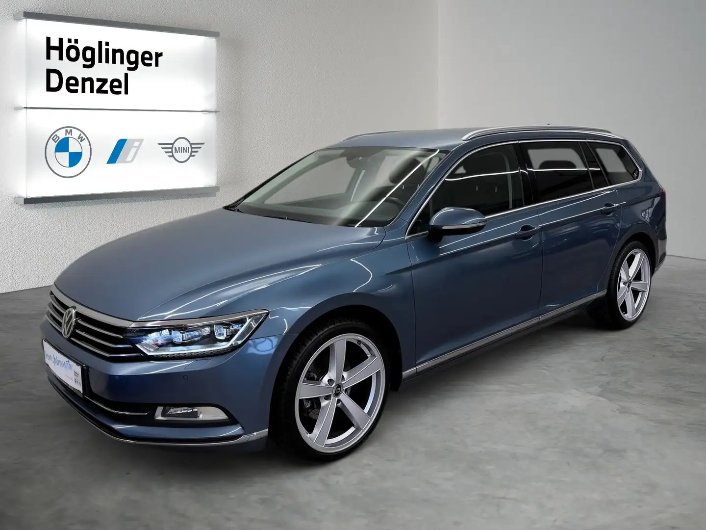 Volkswagen Passat Variant Highline 2,0 TDI SCR DSG Blau - 2