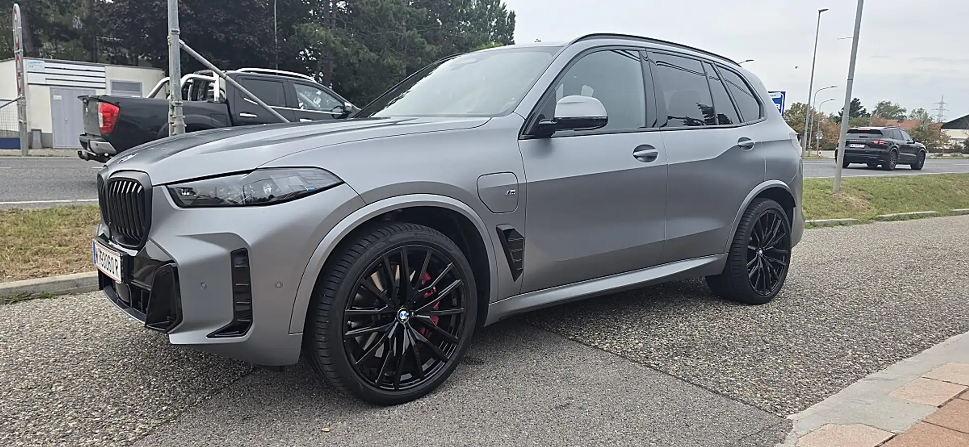 BMW X5 xDrive50e Silber - 1