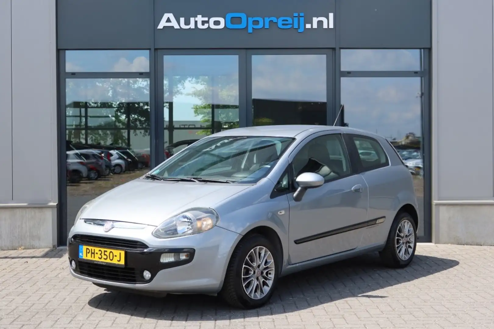 Fiat Punto Evo Evo 1.2 Active Airco, LM-Velgen, 84.000km Grijs - 1