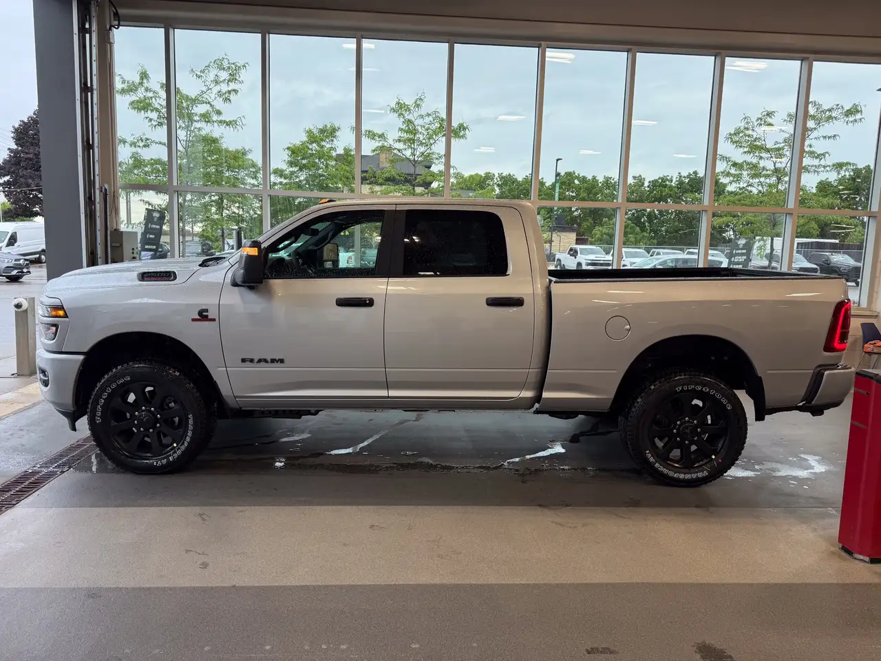 RAM 2500 снимка RAM 2500