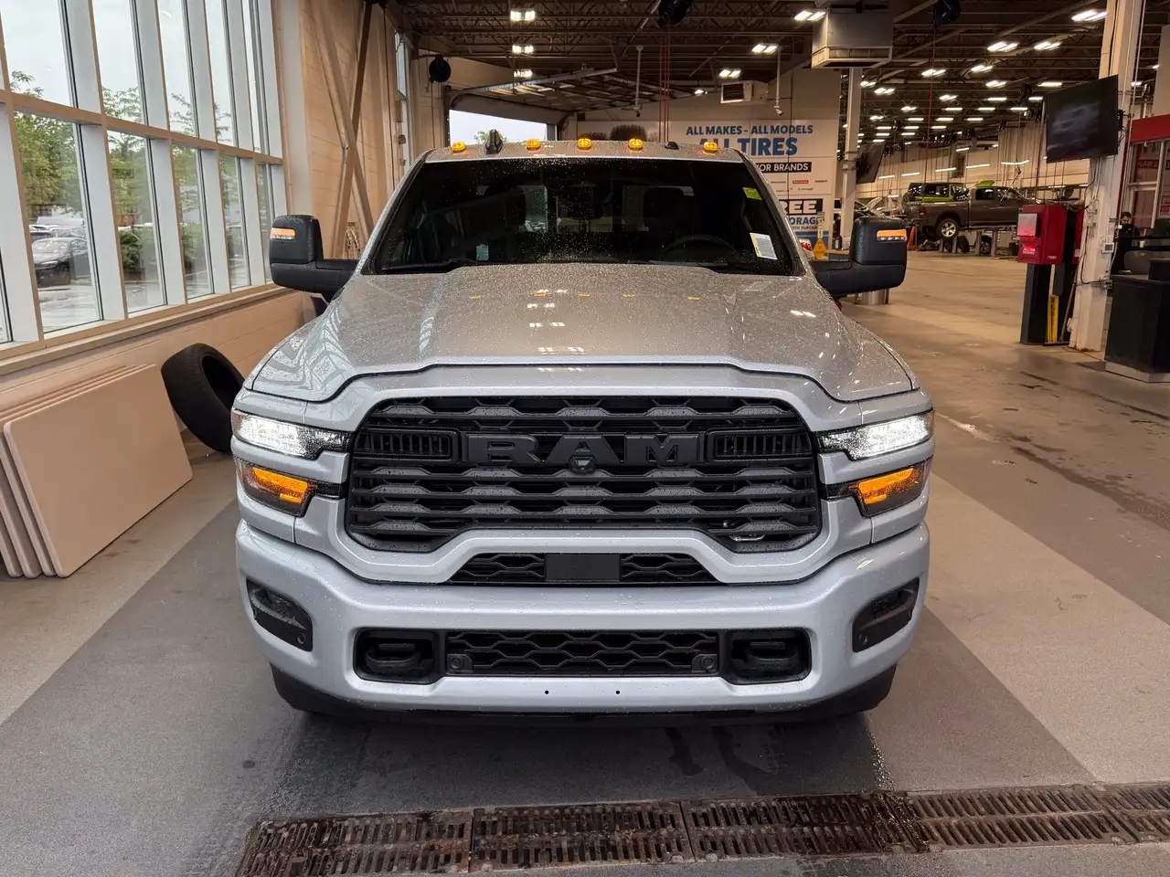 RAM 2500 снимка RAM 2500