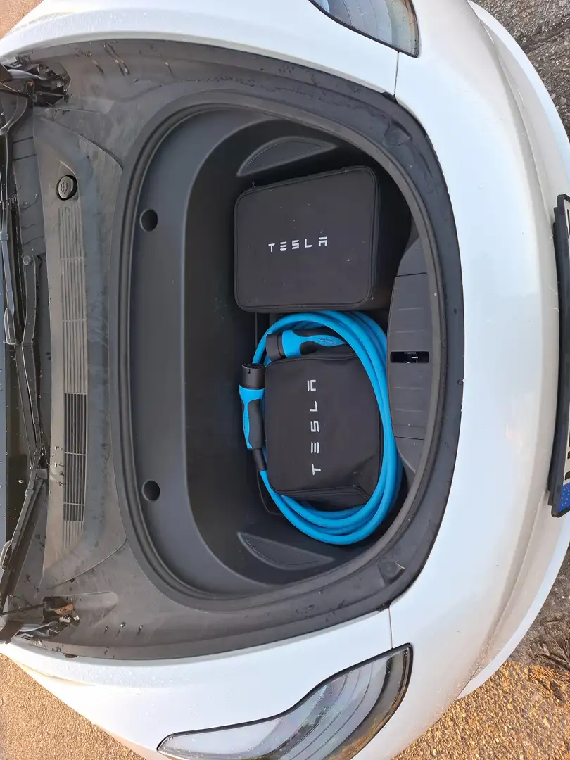 Tesla Model 3 RWD Enhanced Autopilot, AHK, Wärmepumpe, LPF Akku Weiß - 2