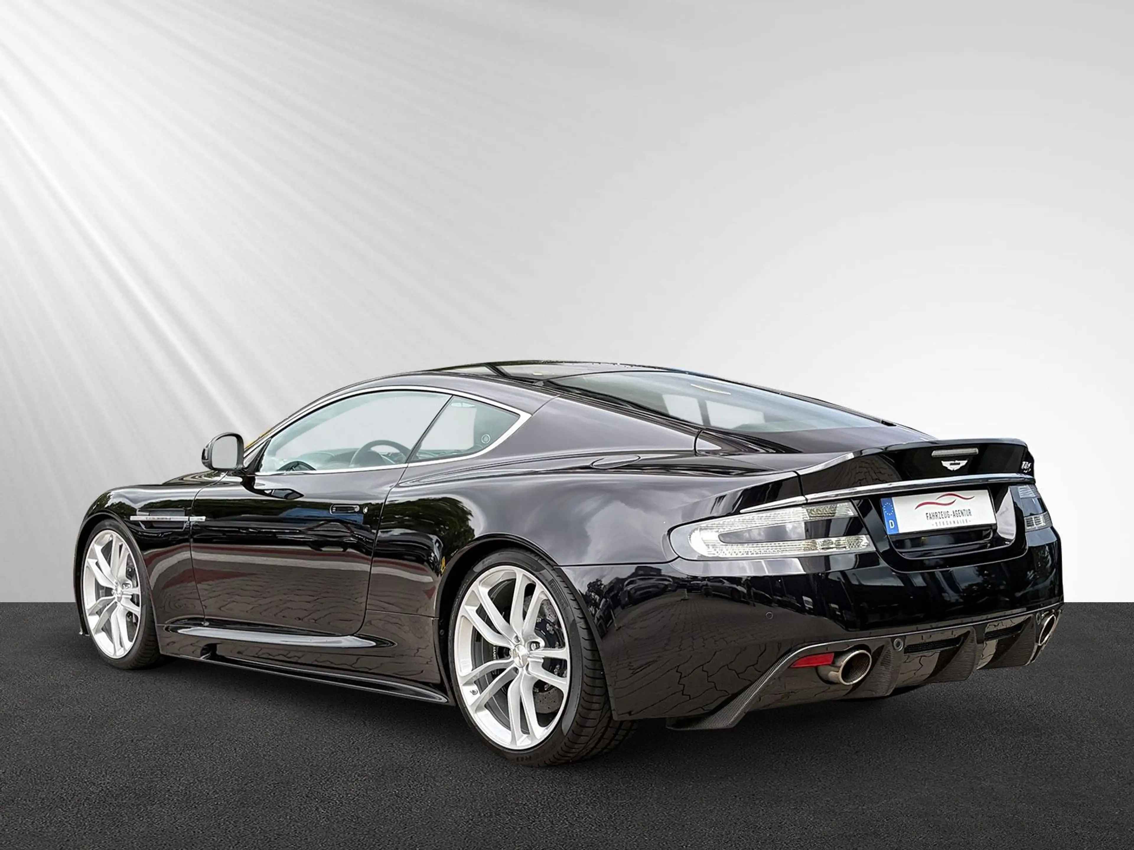 Aston Martin DBS 6.0 V12 Touchtronic, BRD, Unfallfrei, Carbon — photo 3