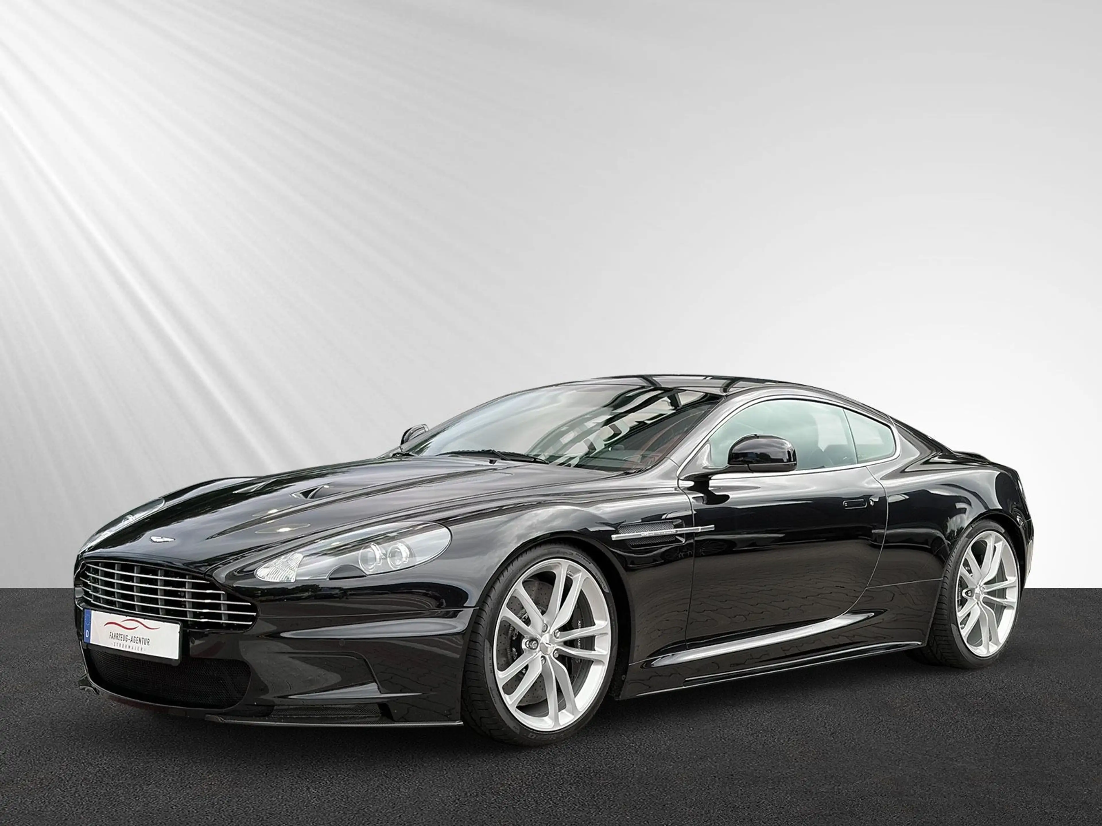 Aston Martin DBS 6.0 V12 Touchtronic, BRD, Unfallfrei, Carbon