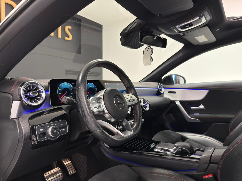 Mercedes-Benz CLA 200 AMG LINE**TOIT OUVRANT**BOITE AUTO**LED**CAMERA**GARANTIE 12MOIS — photo 14