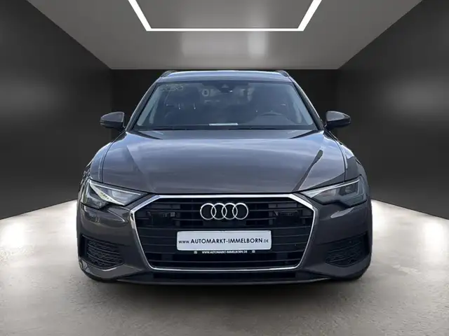 Audi A6 view 9