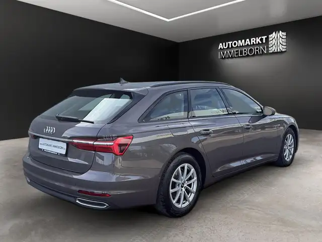 Audi A6 view 8