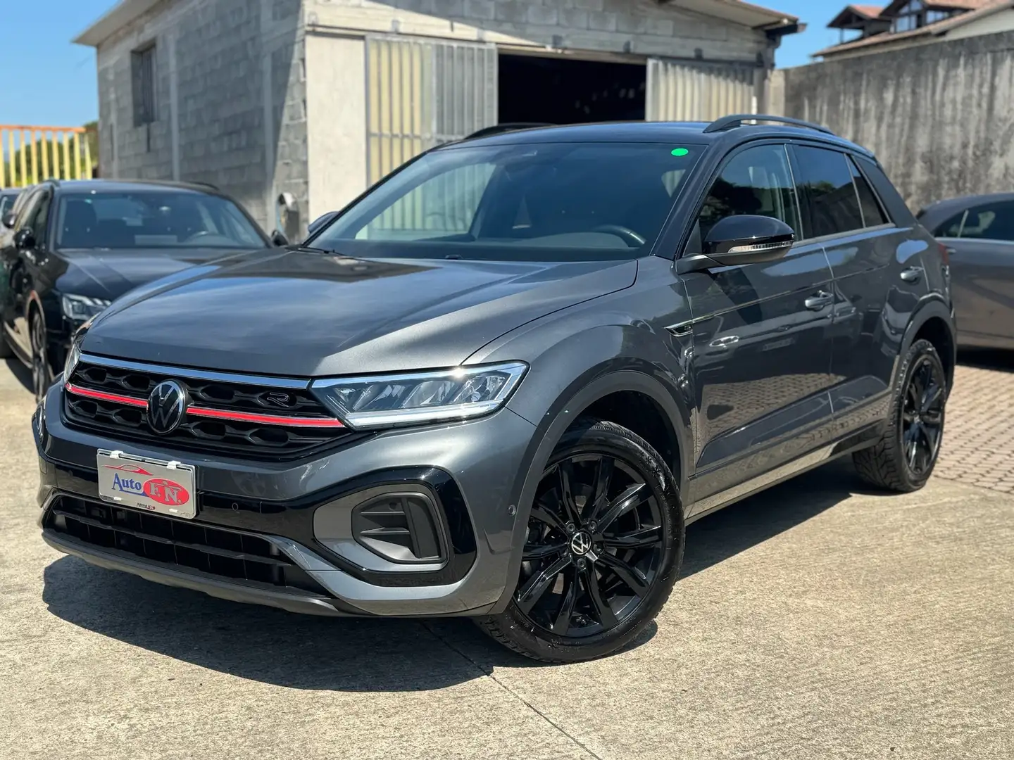 Volkswagen T-Roc T-Roc 2.0 tdi R-Line 150cv dsg Gris - 1