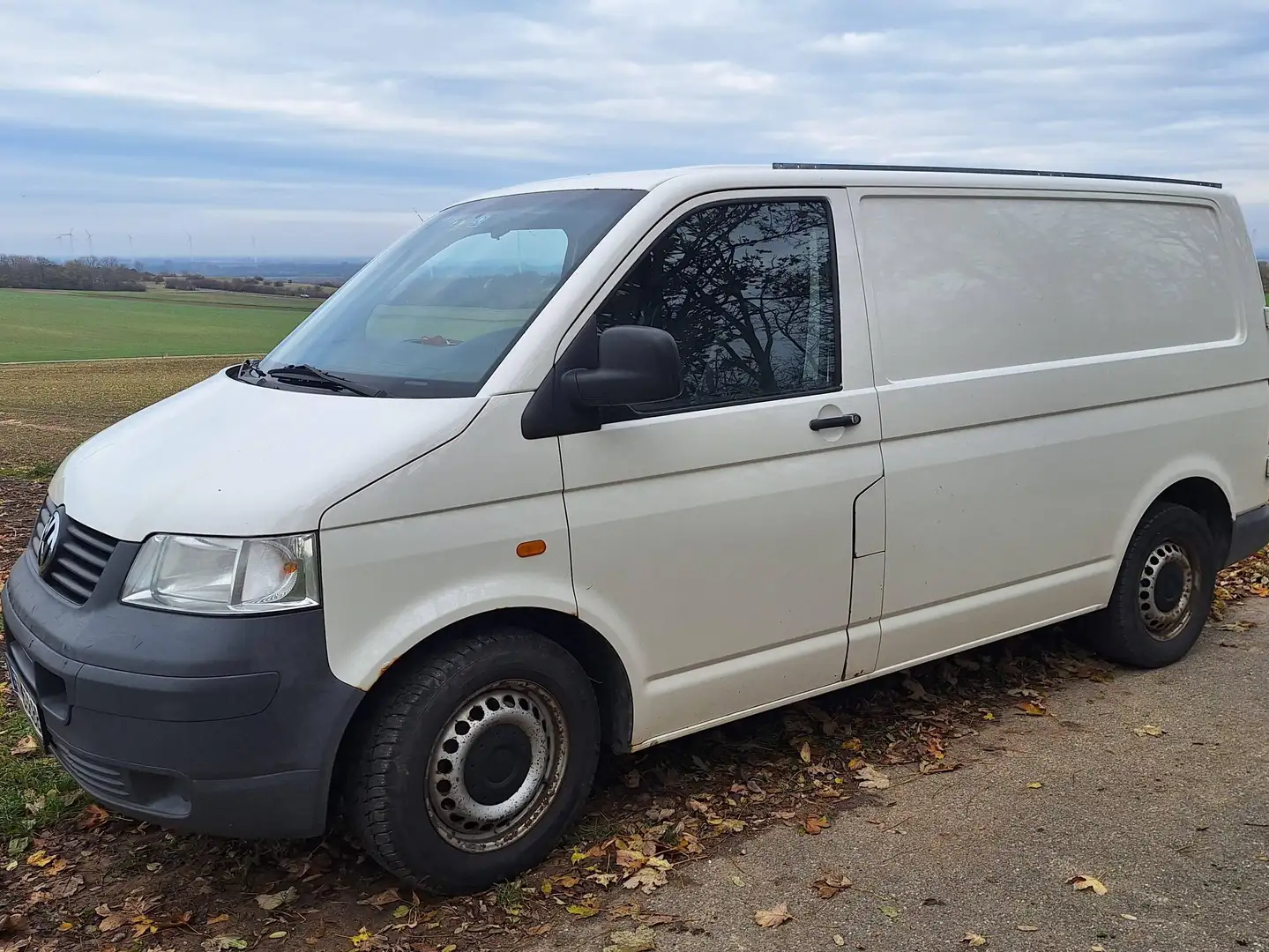 Volkswagen T5 Transporter Kastenwagen 1,9 TDI Weiß - 1
