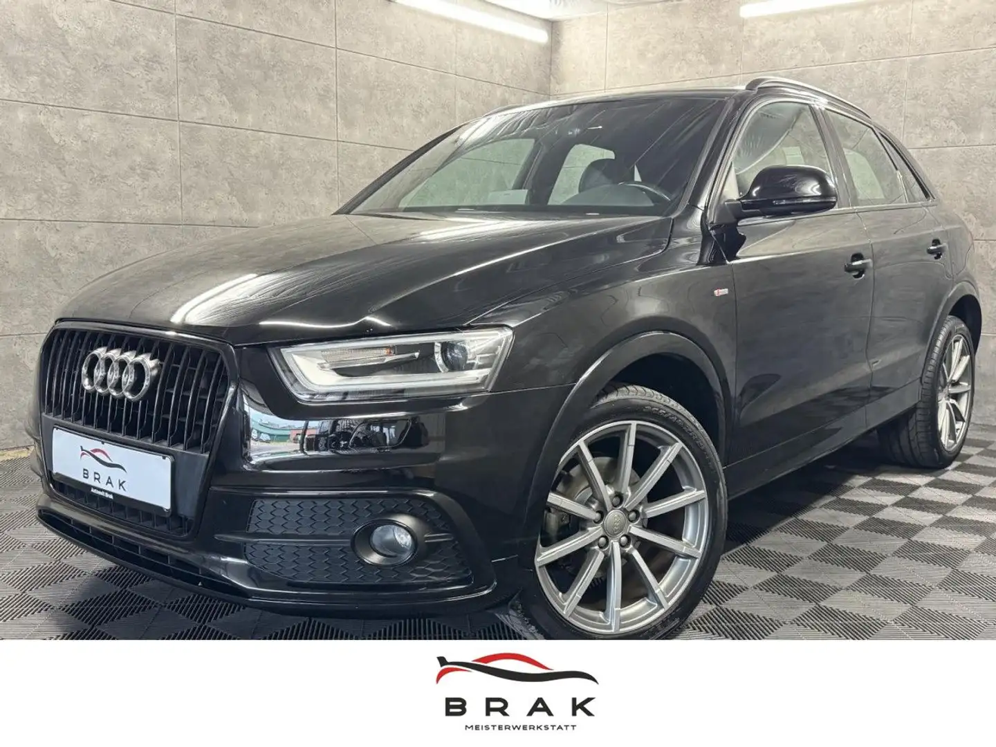 Audi Q3 1.4 TFSI S-Line 1-Hand*Xenon*Navi*Keyless*SHZ Schwarz - 1