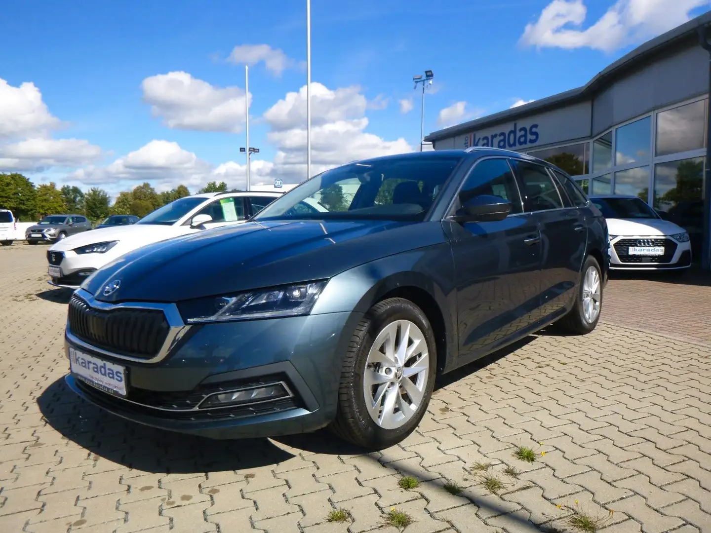 Skoda Octavia Combi 1,5 TSI ACT NAV/LED/SHZ/SmartLink Grau - 1